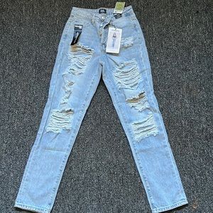 Size 00/23 straight leg